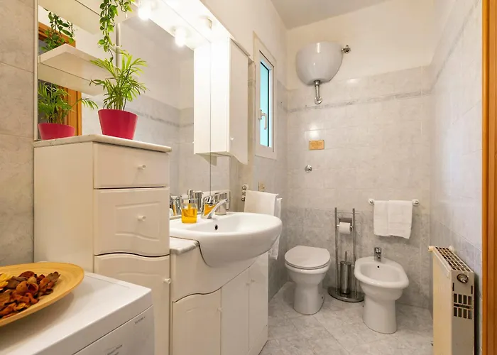 Amberone Daire Roma